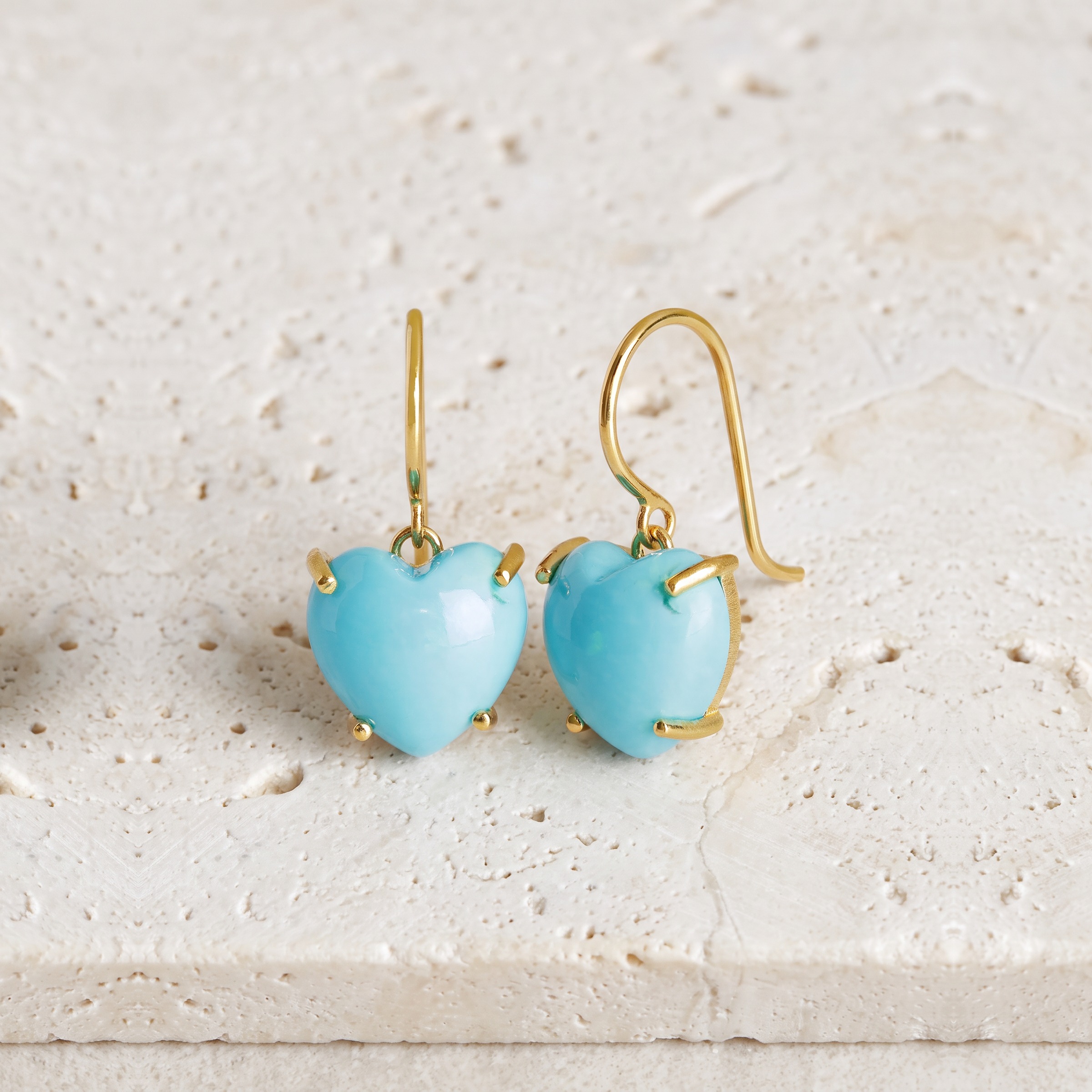 Kingman Turquoise Cabochon Heart Yellow Gold Earrings by YLANG23